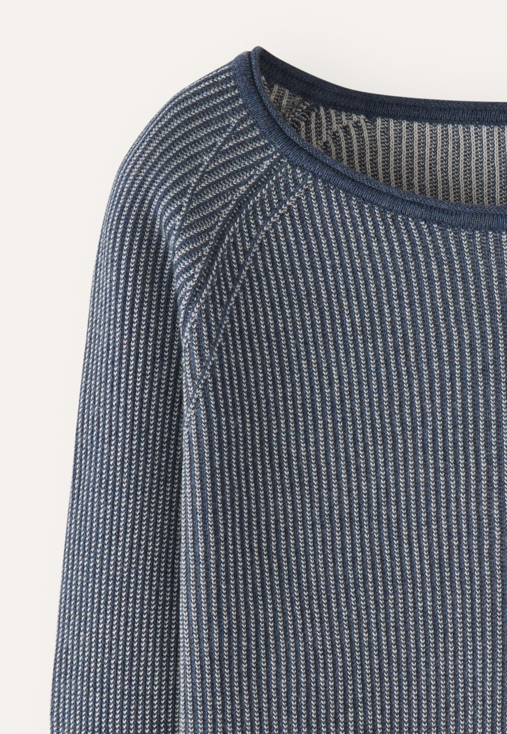 Zweifarbiger Rippstrick-Pullover