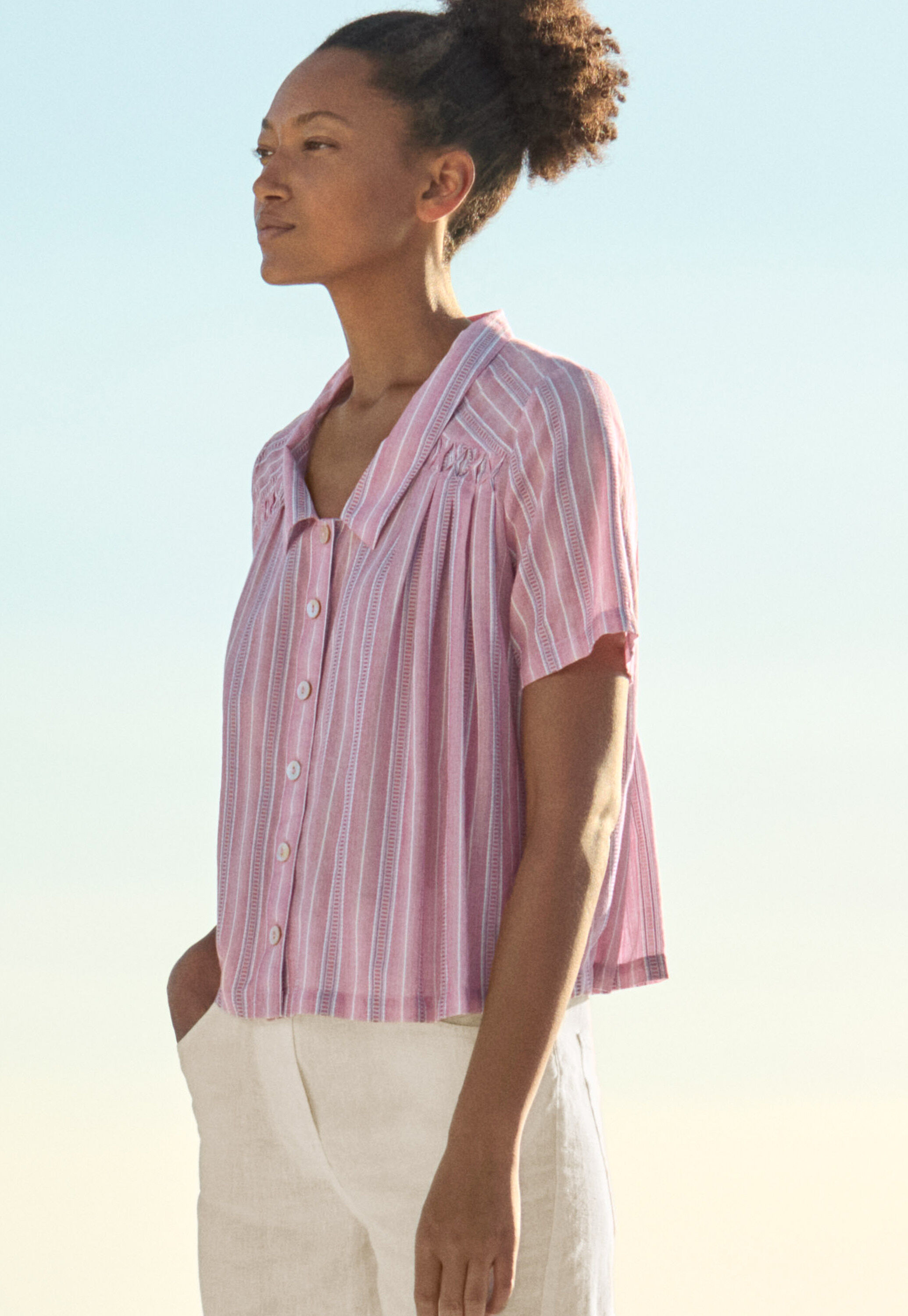 Gestreifte Bluse mit Falten