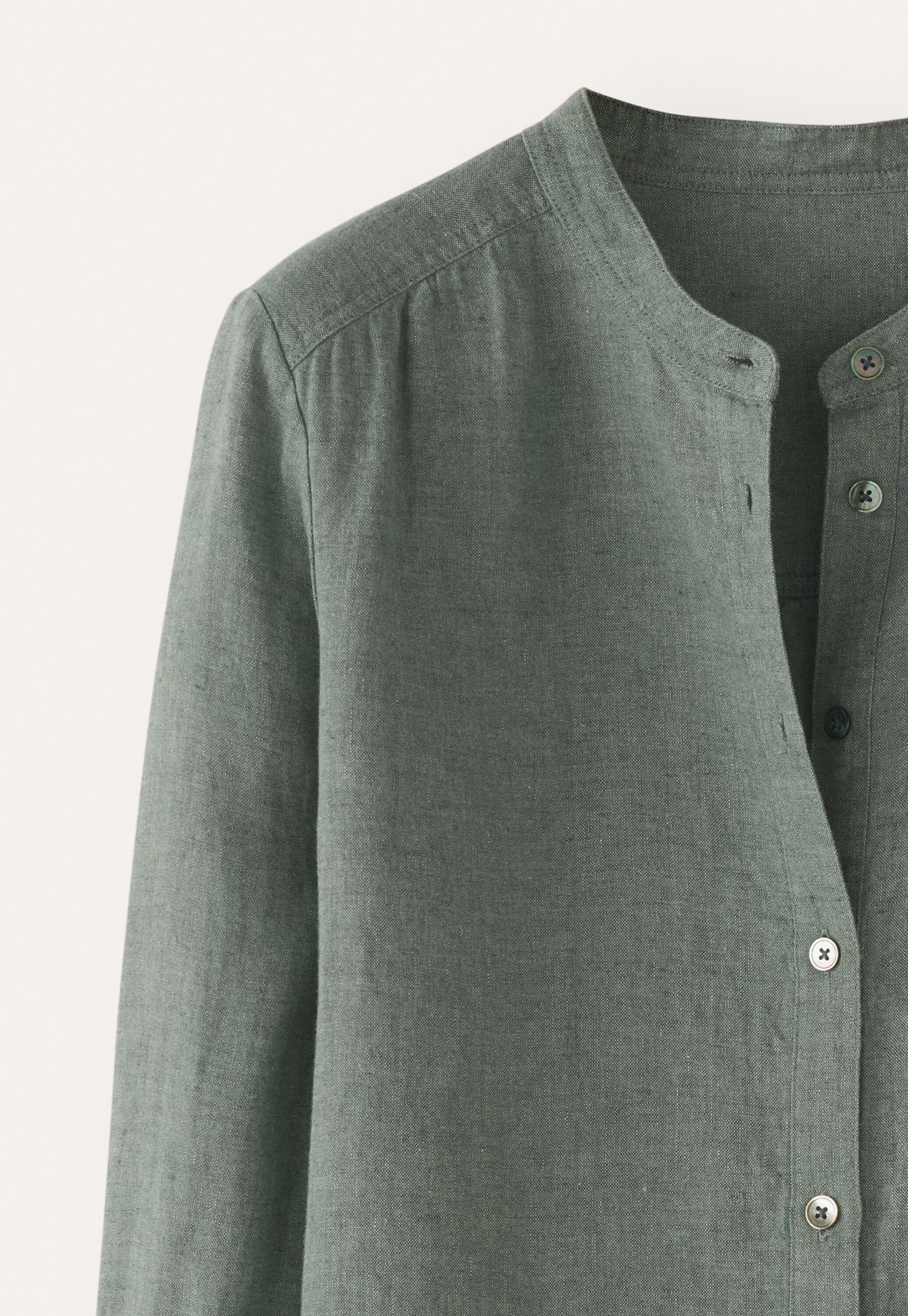 Lange Bluse mit geschwungenem Saum