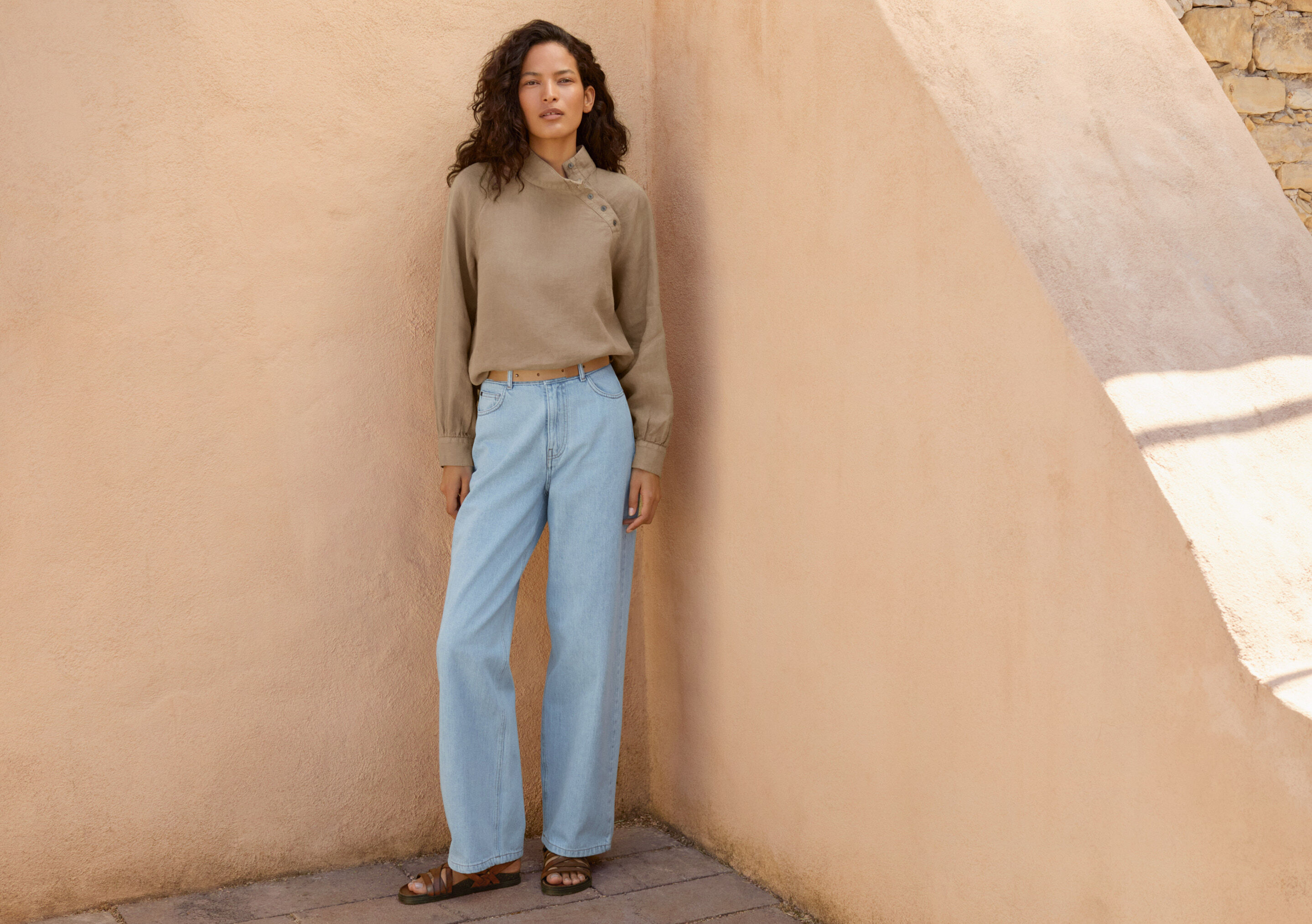 Bluse mit Trichterkragen