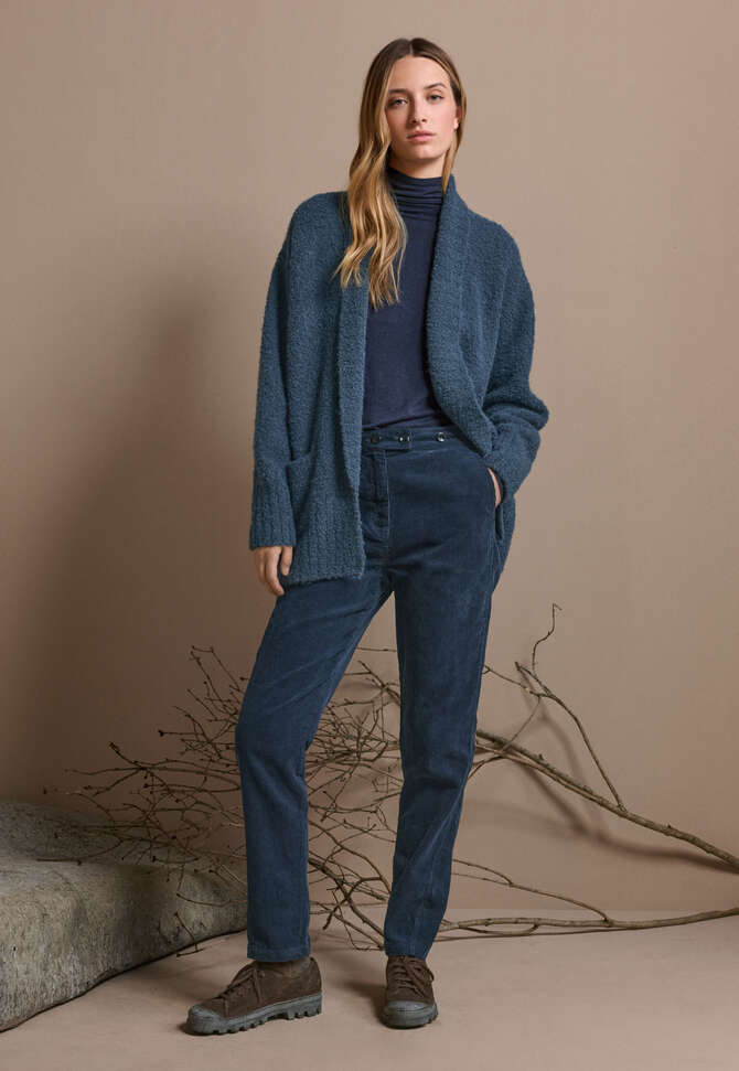 Hose mit schmal zulaufendem Bein, Tintenblau, completeTheLook