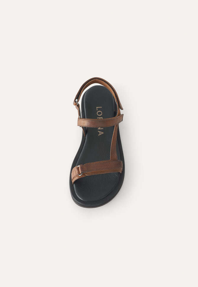 Sandalen mit Klettverschlussriemen, Karamell, completeTheLook