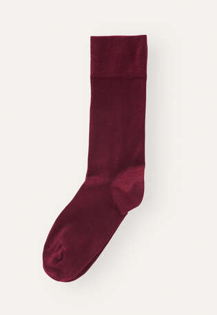 Fein gestrickte Socken, Marone, webstill