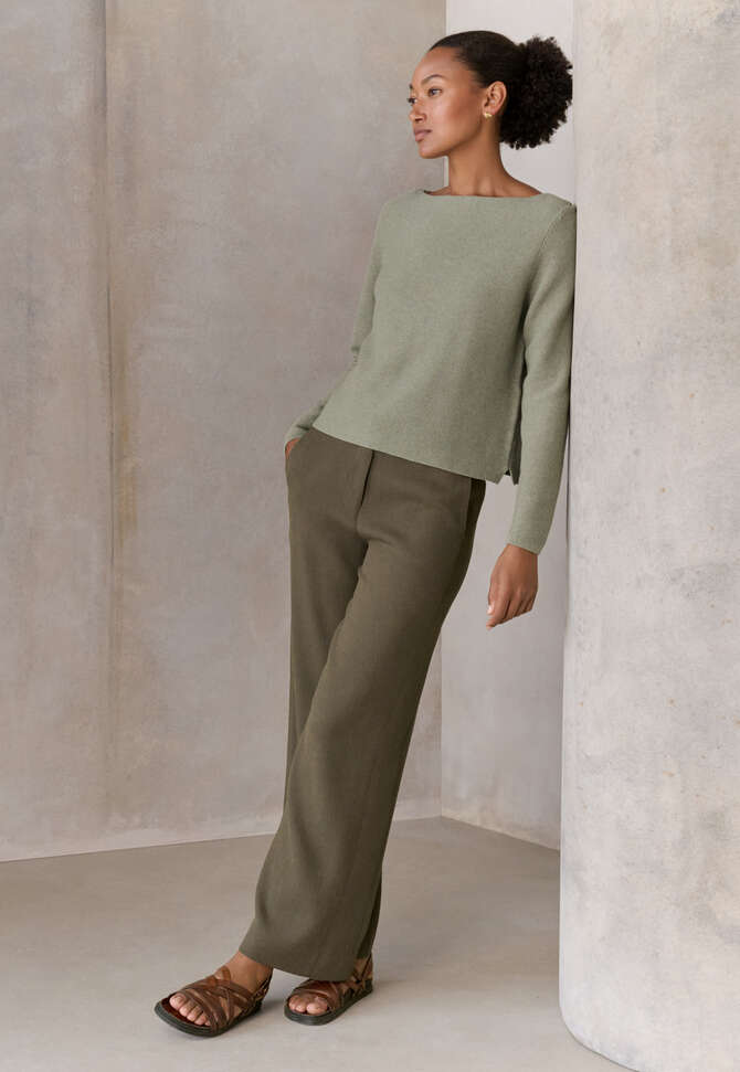 Weich geschnittene Hose, Dunkles Moos, completeTheLook