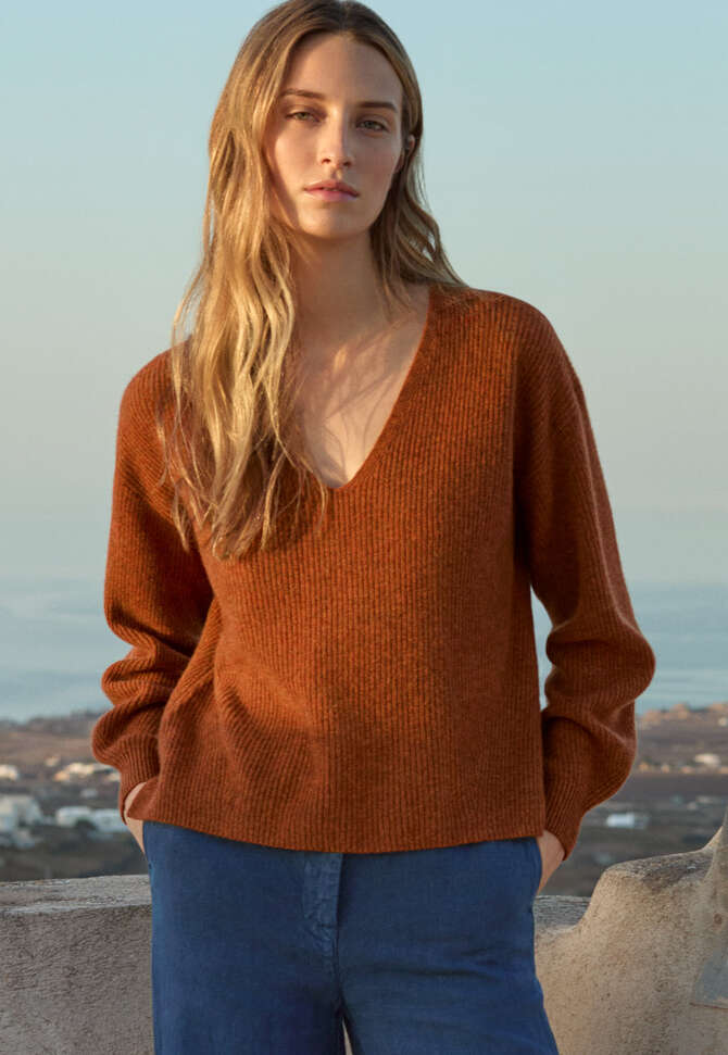 Pullover mit V-Ausschnitt, Chilirot, completeTheLook