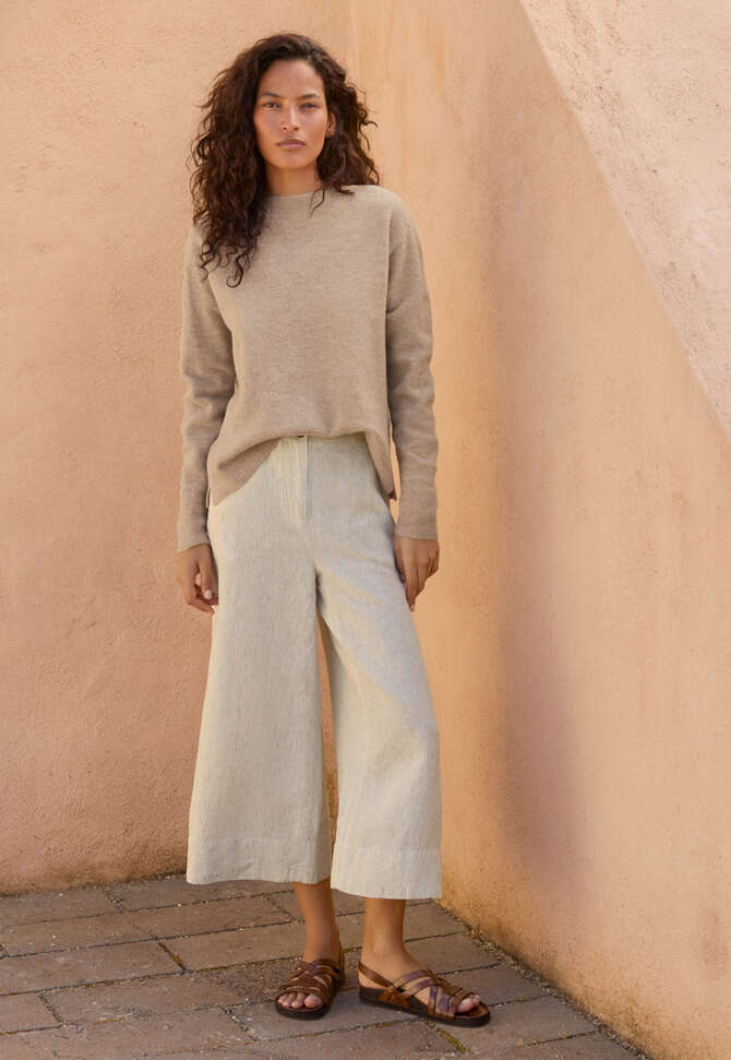 K&uuml;rzere, weite Hose, Natur, completeTheLook