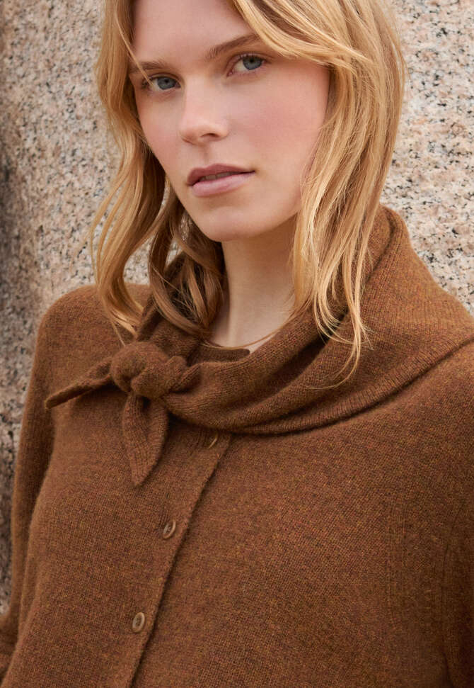 Dreiecksschal, Chilibraun, completeTheLook
