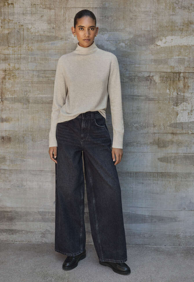 Pullover mit hohem Kragen, Perlgrau, completeTheLook