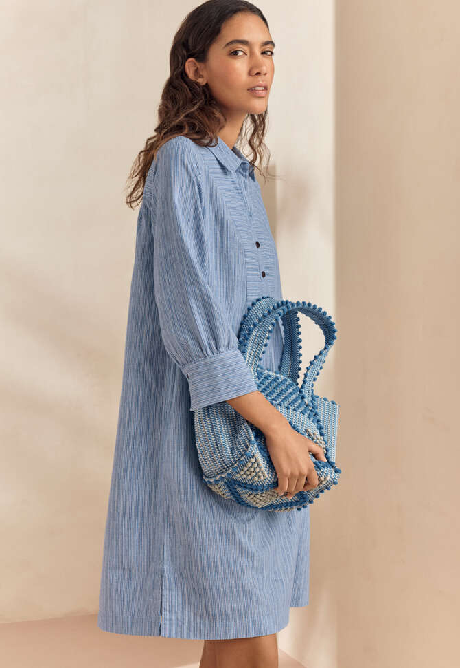 Kleid mit Latzeinsatz, Kornblumenblau, completeTheLook