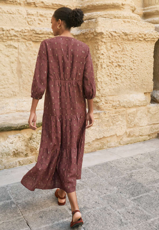 Kleid aus geklipptem Dobby-Gewebe, Dunkles Terrakotta, completeTheLook