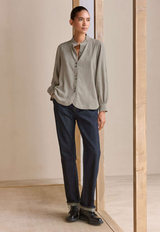 Bluse mit Trichterkragen, Taupegrau, completeTheLook