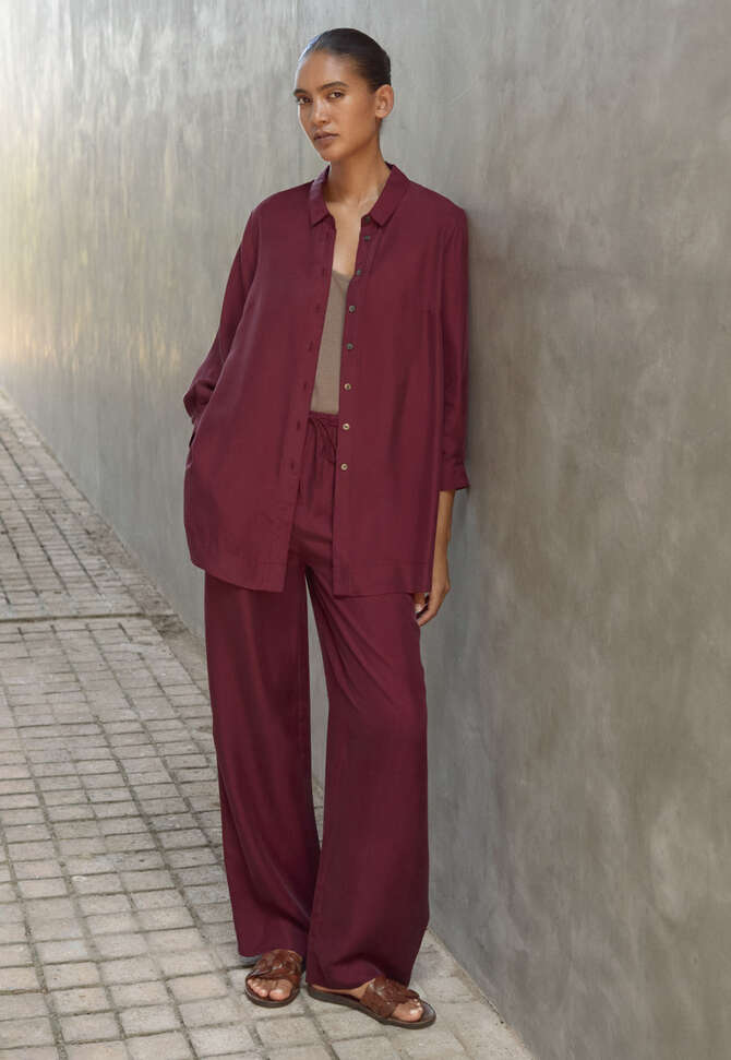 Bluse mit tiefen Seitenschlitzen, Marone, completeTheLook