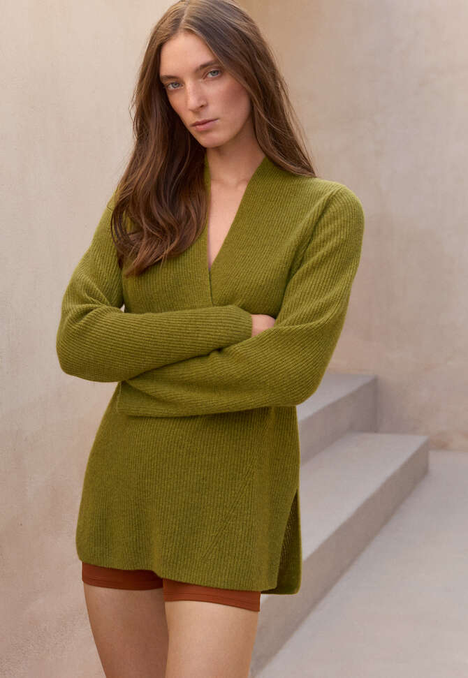 Pullover mit V-Ausschnitt, Flechtengr&uuml;n, completeTheLook