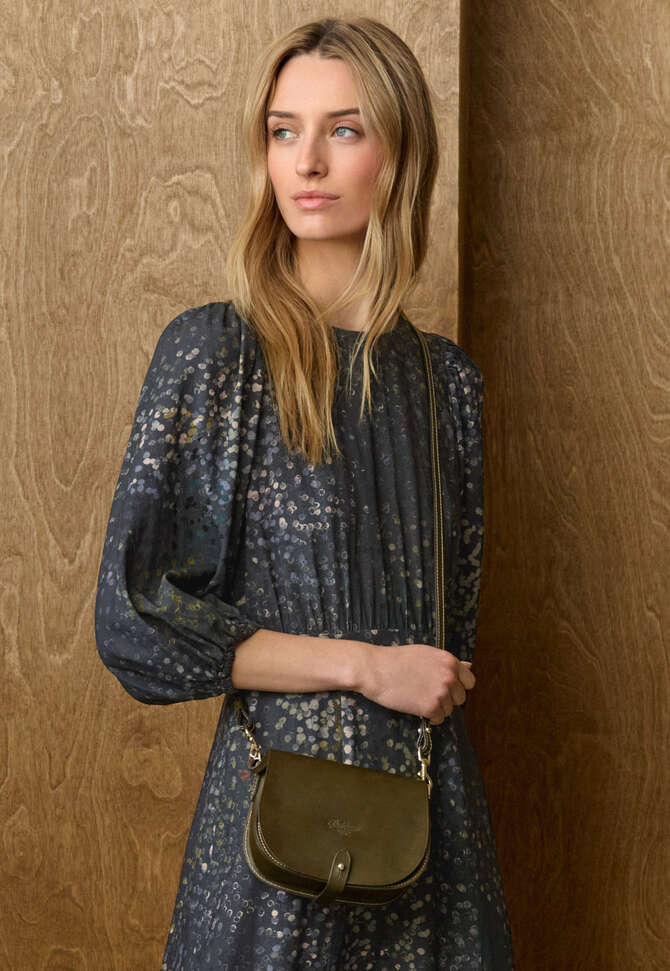 Kleine Umh&auml;ngetasche, Oliv, completeTheLook