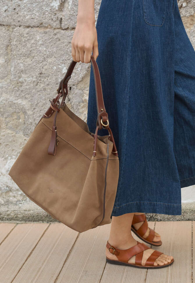 Gro&szlig;e Schultertasche, Blasses Taupe, completeTheLook